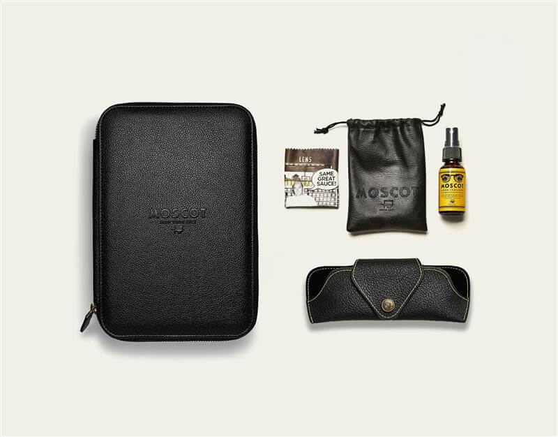 TRAVEL KIT